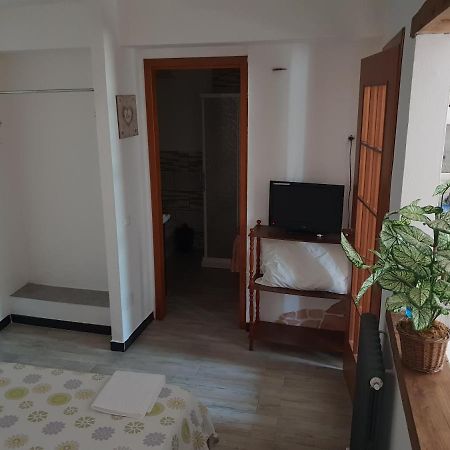 Casa Vacanze L'Agrifoglio Bed and Breakfast Magliolo Exterior foto