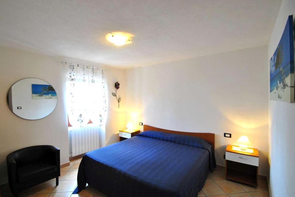 Casa Vacanze L'Agrifoglio Bed and Breakfast Magliolo Exterior foto