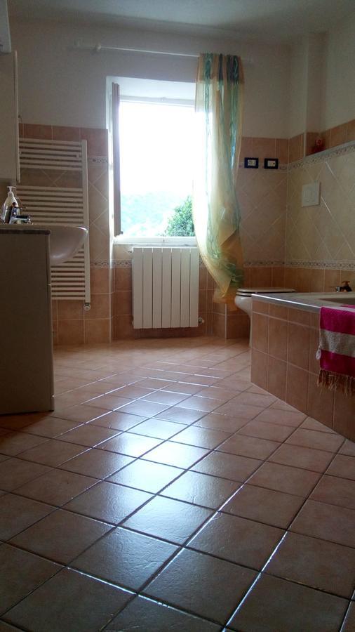 Casa Vacanze L'Agrifoglio Bed and Breakfast Magliolo Exterior foto