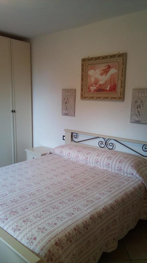 Casa Vacanze L'Agrifoglio Bed and Breakfast Magliolo Exterior foto